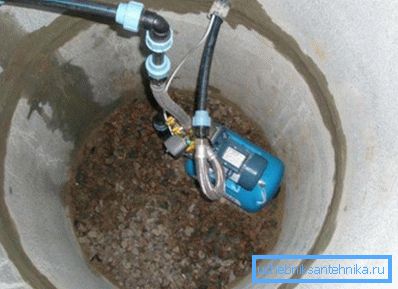 Beton jest najpopularniejszym materiałem do budowy konstrukcji hydraulicznych. Beton jest najpopularniejszym materiałem do budowy konstrukcji hydraulicznych.