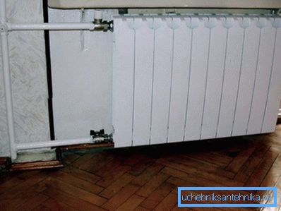 Bateria bimetaliczna we wnętrzu standardowego mieszkania Bateria bimetaliczna we wnętrzu standardowego mieszkania