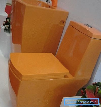 Większość producentów, aby zrekompensować koszty produkcji, stworzyła zestaw wraz z umywalką i sprzedawała go tylko razem. Większość producentów, aby zrekompensować koszty produkcji, stworzyła zestaw wraz z umywalką i sprzedawała go tylko razem.