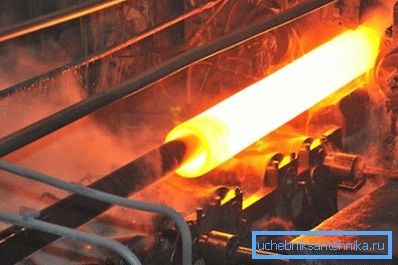W celu wytworzenia grubościennych produktów o tej średnicy stosuje się metodę walcowania na gorąco metalu, co oznacza, że gotowe produkty nie będą w ogóle miały szwów. W celu wytworzenia grubościennych produktów o tej średnicy stosuje się metodę walcowania na gorąco metalu, co oznacza, że gotowe produkty nie będą w ogóle miały szwów.