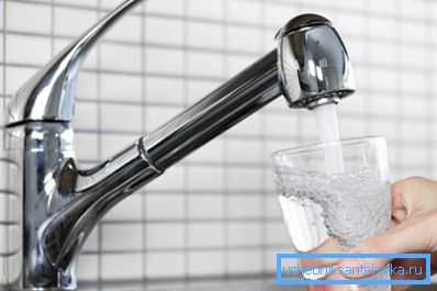 Należy zapewnić wystarczającą ilość H2O, aby stworzyć komfortowe warunki życia. Należy zapewnić wystarczającą ilość H2O, aby stworzyć komfortowe warunki życia.