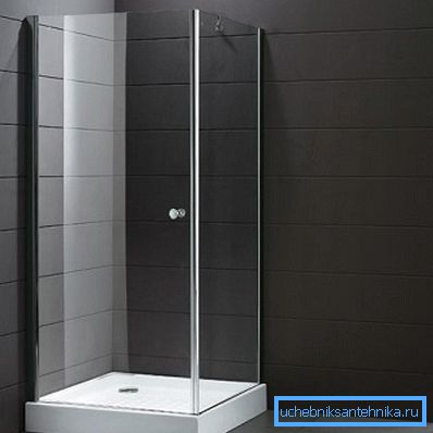 Kącik prysznicowy o wymiarach 80 na 90 cm pozwoli ci wygrać trochę więcej wolnego miejsca. Kącik prysznicowy o wymiarach 80 na 90 cm pozwoli ci wygrać trochę więcej wolnego miejsca.