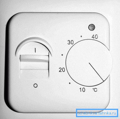 Termostat elektromechaniczny. Termostat elektromechaniczny.