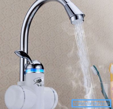 Innym sposobem łączenia wody i energii elektrycznej jest elektryczny mikser do podgrzewania wody. Innym sposobem łączenia wody i energii elektrycznej jest elektryczny mikser do podgrzewania wody.