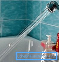 Zdjęcie prysznic z hydromasażem dostępne do użytku w domu