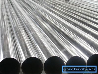 Zdjęcia metalowych rur do systemów grzewczych Zdjęcia metalowych rur do systemów grzewczych