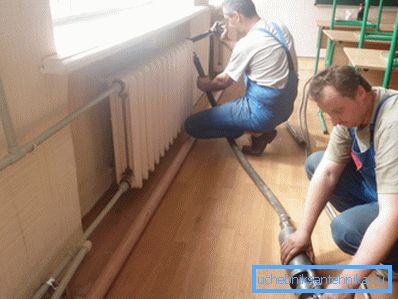 Hydropneumatyczne płukanie układu grzewczego może być przeprowadzone bez demontażu grzejników