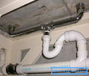Zainstalowany zamek hydrauliczny Zainstalowany zamek hydrauliczny