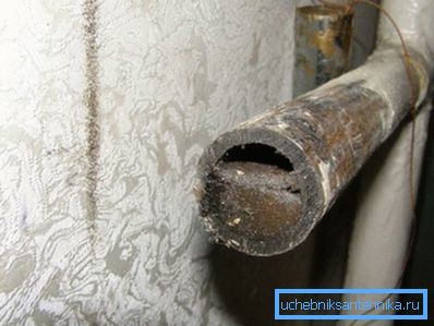 Skład chemiczny wody wpływa na aktywność osadów na ścianach rur i instrumentów. Skład chemiczny wody wpływa na aktywność osadów na ścianach rur i instrumentów.