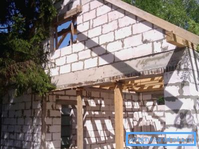 Zastosowanie materiałów tego typu w produkcji otworów okiennych lub do tworzenia metalowych ram i obramowań Zastosowanie materiałów tego typu w produkcji otworów okiennych lub do tworzenia metalowych ram i obramowań