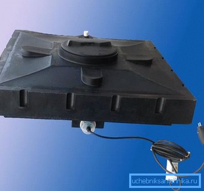 Plastikowy produkt z wbudowanym PETN Plastikowy produkt z wbudowanym PETN