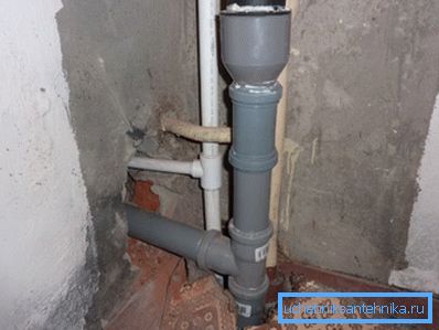 Rura kanalizacyjna z PVC Rura kanalizacyjna z PVC