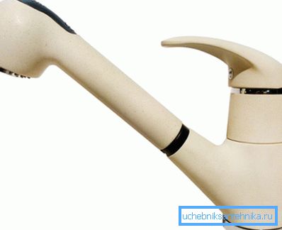 Wyroby ceramiczne mają raczej oryginalny wygląd i pasują do niemal każdego wnętrza. Wyroby ceramiczne mają raczej oryginalny wygląd i pasują do niemal każdego wnętrza.