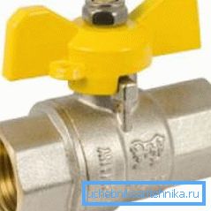 Żuraw z uchwytem motylkowym i warunkowym przejściem 15 mm Żuraw z uchwytem motylkowym i warunkowym przejściem 15 mm