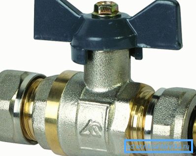Metalowe krany z łącznikami Metalowe krany z łącznikami