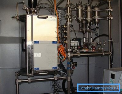 Laboratorium syntezy tworzyw sztucznych pozwala odkrywać sposoby pozyskiwania nowych materiałów. Laboratorium syntezy tworzyw sztucznych pozwala odkrywać sposoby pozyskiwania nowych materiałów.