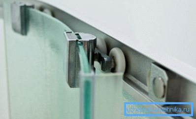Lepiej, gdy rolki w konstrukcji są podwójne, są znacznie mocniejsze i zapewniają płynniejszy ruch zaworów Lepiej, gdy rolki w konstrukcji są podwójne, są znacznie mocniejsze i zapewniają płynniejszy ruch zaworów