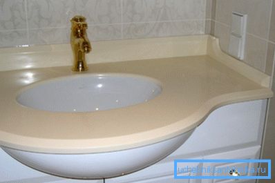 Modele mogą się różnić pod względem formy i sposobu instalacji. Modele mogą się różnić pod względem formy i sposobu instalacji.