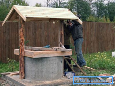 Na zdjęciu - instalacja dachu z dachem. Na zdjęciu - instalacja dachu z dachem.