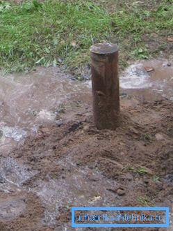 Na zdjęciu - tymczasowo zawieszone dobrze. Na zdjęciu - tymczasowo zawieszone dobrze.