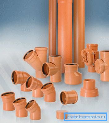 Na zdjęciu produkty z PVC. Na zdjęciu produkty z PVC.