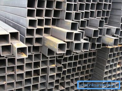 Na zdjęciu - optymalny materiał do budowy zadaszeń i altan Na zdjęciu - optymalny materiał do budowy zadaszeń i altan