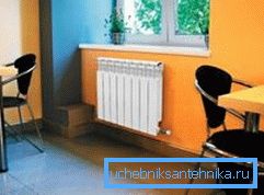 Najbardziej efektywne miejsce do umieszczenia grzejnika znajduje się pod oknem. Najbardziej efektywne miejsce do umieszczenia grzejnika znajduje się pod oknem.