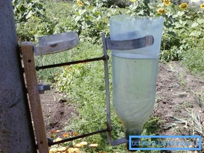 Plastikowa butelka - najprostsza wersja domowej umywalki. Plastikowa butelka - najprostsza wersja domowej umywalki.