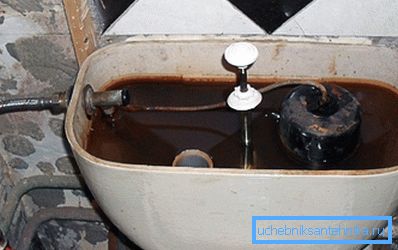Mechanizm pływakowy po kilku latach eksploatacji Mechanizm pływakowy po kilku latach eksploatacji