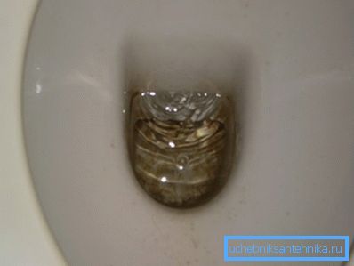 Stale płynąca woda ze zbiornika wyda nie tylko nerwy, ale i pieniądze Stale płynąca woda ze zbiornika wyda nie tylko nerwy, ale i pieniądze