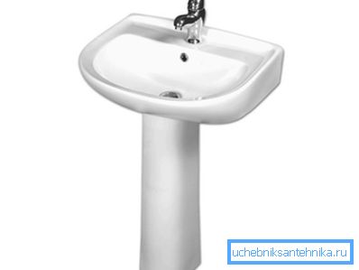 Powierzchnia porcelany pozostanie dłużej śnieżnobiała. Powierzchnia porcelany pozostanie jeszcze śnieżnobiała.