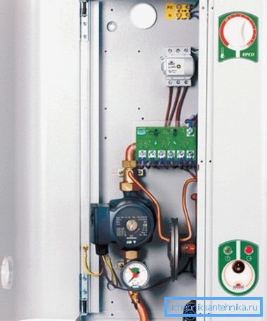 Przykład elektrycznego kotła ściennego