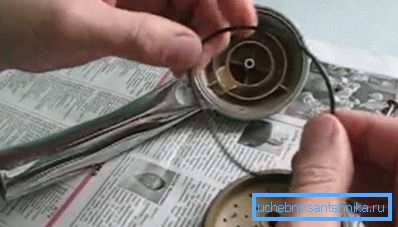 Uszczelka demontażu pozostaje nienaruszona Uszczelka demontażu pozostaje nienaruszona