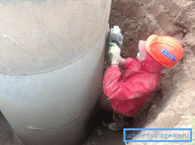 Proces mechanicznego usuwania szwów. Proces mechanicznego usuwania szwów.