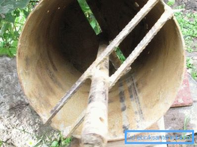 Rozpórki ze zbrojenia pewnie mocują oś i wzmacniają konstrukcję Rozpórki ze zbrojenia pewnie mocują oś i wzmacniają konstrukcję