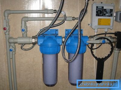 System dystrybucji z drobnymi filtrami. System dystrybucji z drobnymi filtrami.
