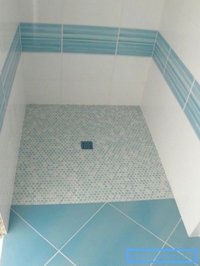 Kabina własna - blok z pianki i płytki ceramiczne Kabina własna - blok z pianki i płytki ceramiczne
