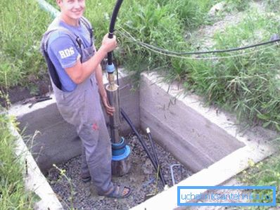 Niezależna instalacja pompy wodnej w studni rurowej Niezależna instalacja pompy wodnej w studni rurowej