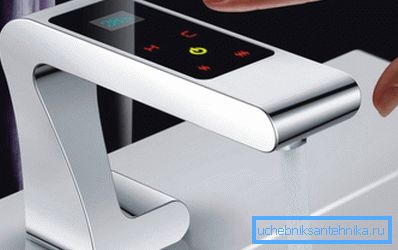 Bateria zlewozmywakowa Touch pozwoli Ci poczuć nowy poziom komfortu. Bateria zlewozmywakowa Touch pozwoli Ci poczuć nowy poziom komfortu.