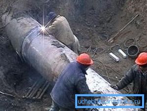 Systemy zaopatrzenia w wodę są złożonymi instalacjami technicznymi. Systemy zaopatrzenia w wodę są złożonymi instalacjami technicznymi.
