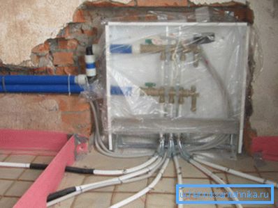 Ukryta instalacja w ścianie. Ukryta instalacja w ścianie.