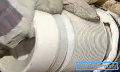 Podłączenie rury odgałęzionej za pomocą rury kanalizacyjnej