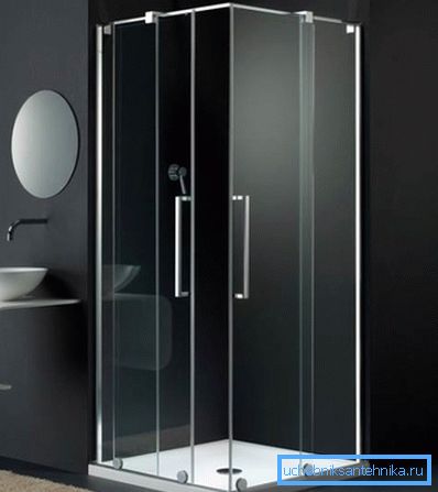 Stylowy minimalizm - wybór osób o aktywnym stylu życia Stylowy minimalizm - wybór osób o aktywnym stylu życia