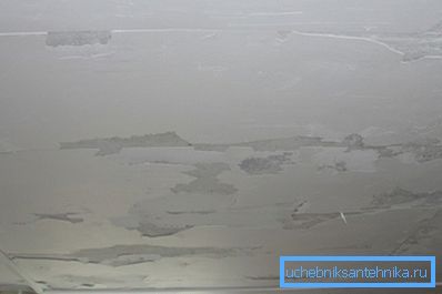 Dzieje się tak ze znacznymi różnicami temperatur między mieszkaniami.