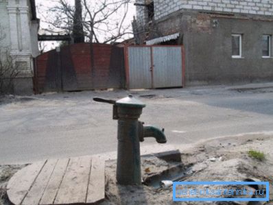 Tradycyjny hydrant uliczny Tradycyjny hydrant uliczny