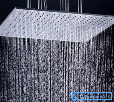 Tropikalny deszcz w prywatnej łazience Tropikalny deszcz w prywatnej łazience
