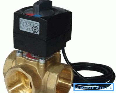 Trójnik z kranikiem 3 4 z napędem elektrycznym do ogrzewania