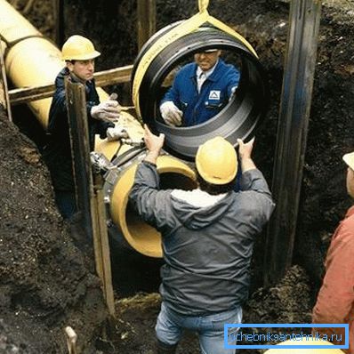 Rurociąg wymaga odpowiedniego projektu i prawidłowej instalacji. Rurociąg wymaga odpowiedniego projektu i prawidłowej instalacji.