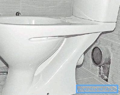 Instalowanie toalety z poziomym zwolnieniem Instalowanie toalety z poziomym zwolnieniem