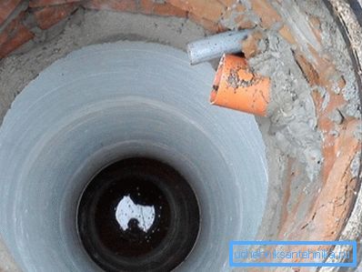 Wydaj rury do wewnętrznej studni Wydaj rury do wewnętrznej studni